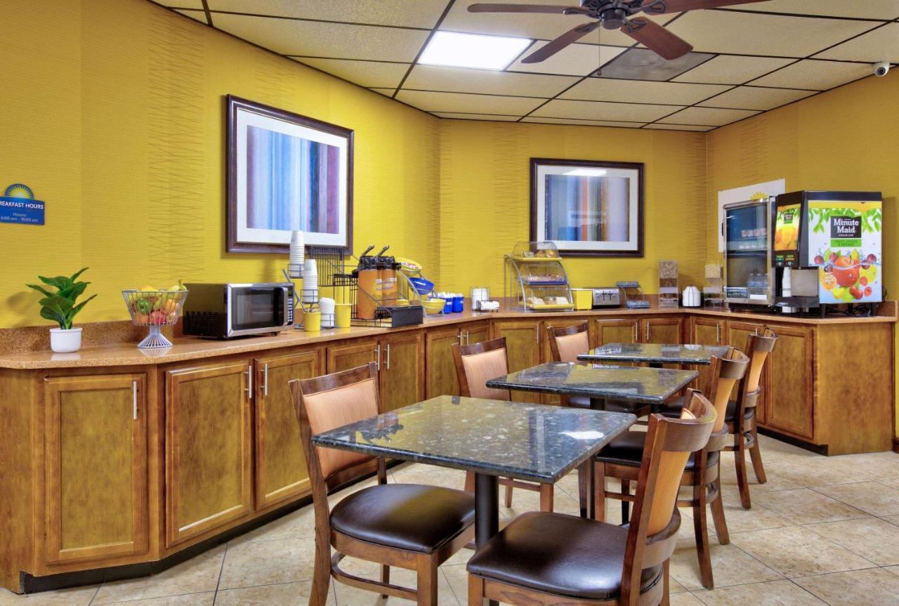 Days Inn By Wyndham Batesville Luaran gambar