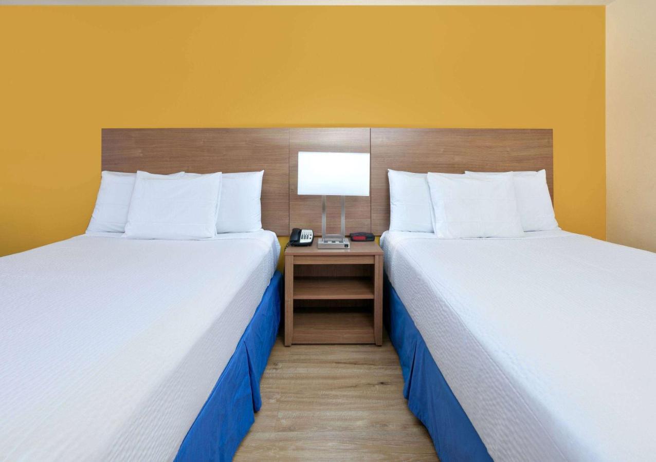 Days Inn By Wyndham Batesville Luaran gambar