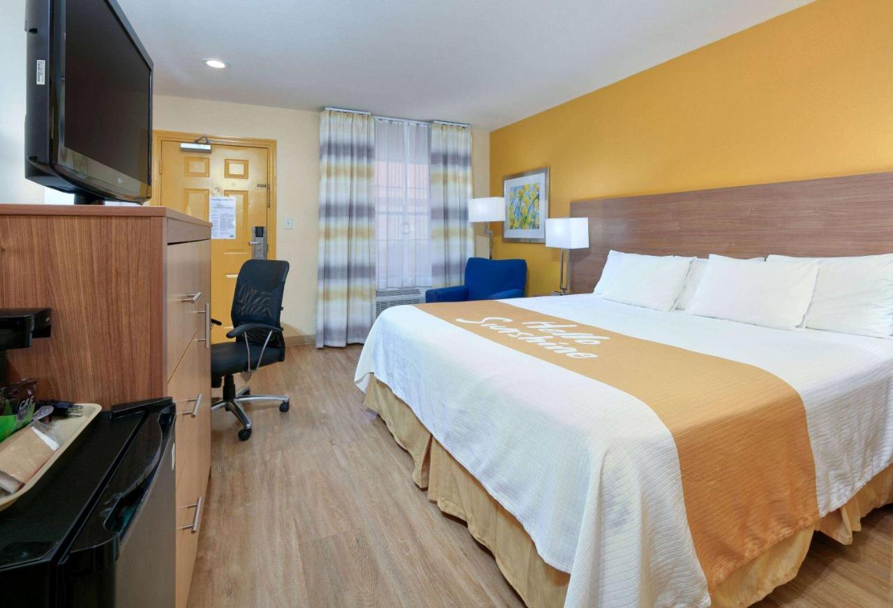 Days Inn By Wyndham Batesville Luaran gambar