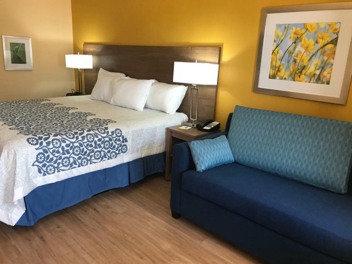 Days Inn By Wyndham Batesville Luaran gambar
