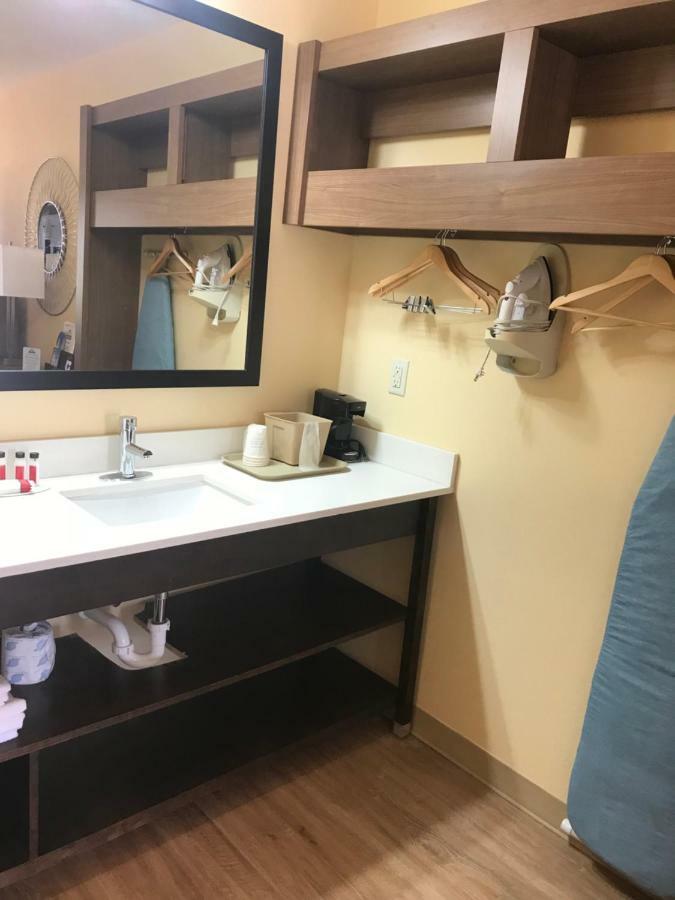 Days Inn By Wyndham Batesville Luaran gambar